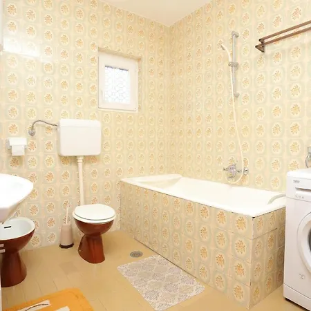 With Parking Space Duce, - 20858